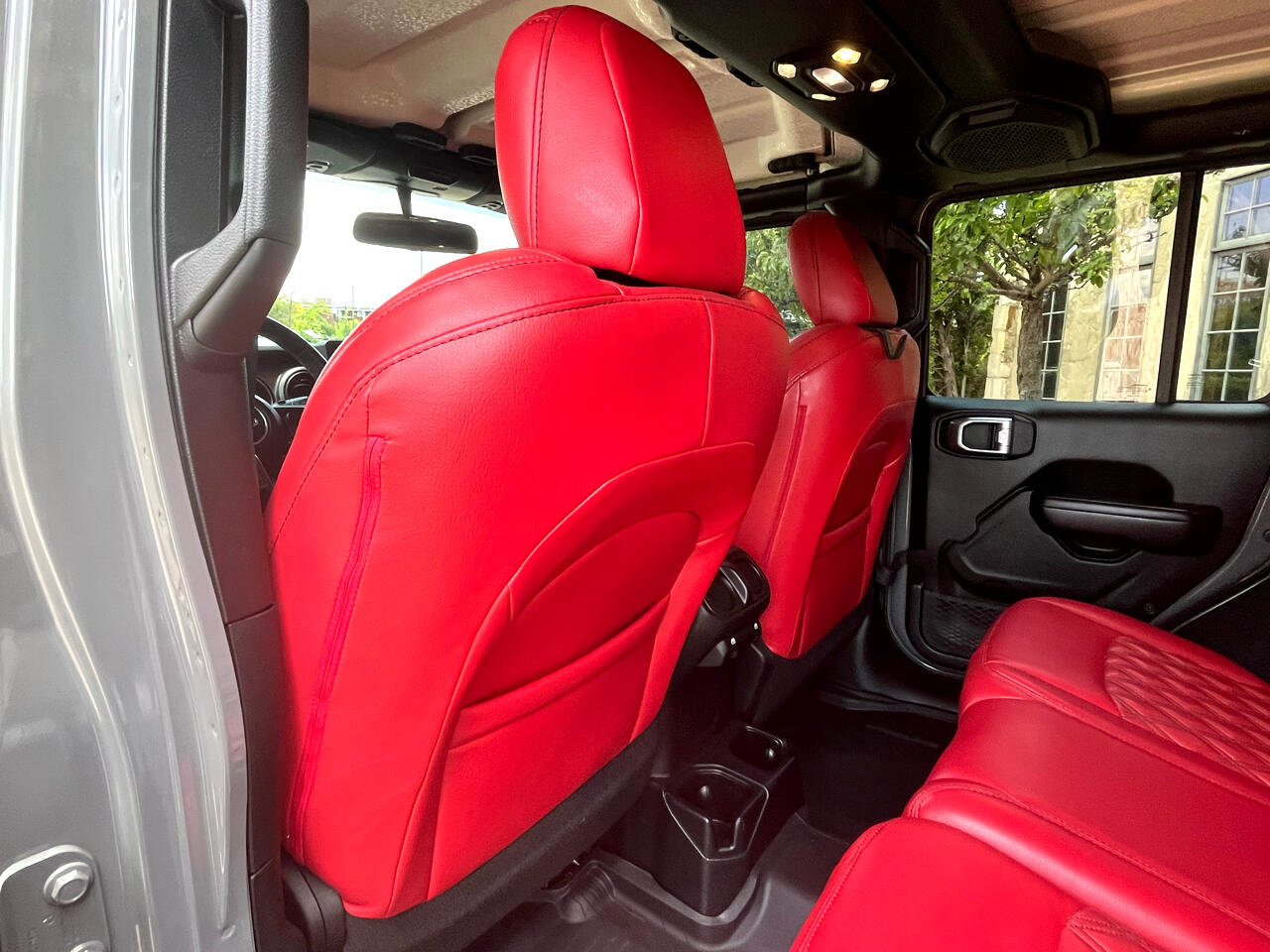 Used 2019 Jeep Wrangler Unlimited Sport S image 36