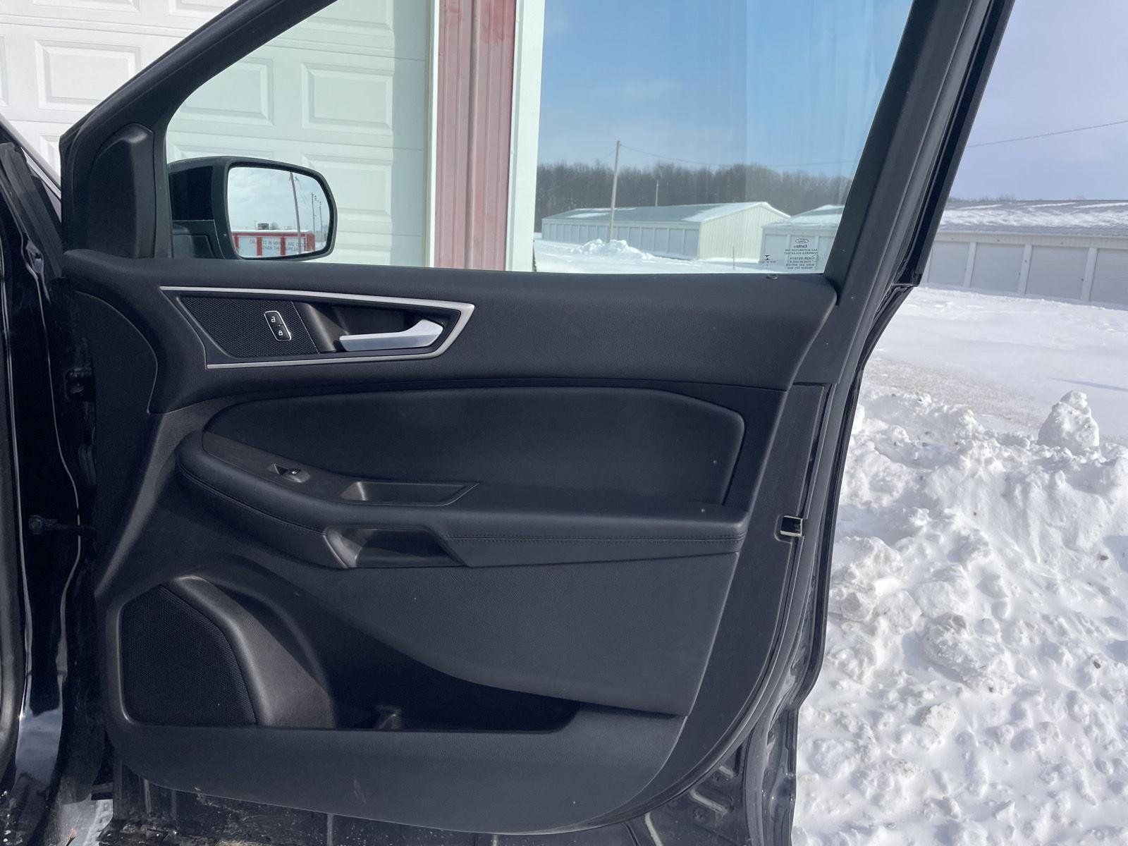 Used 2022 Ford Edge SEL w/ Convenience Package image 27