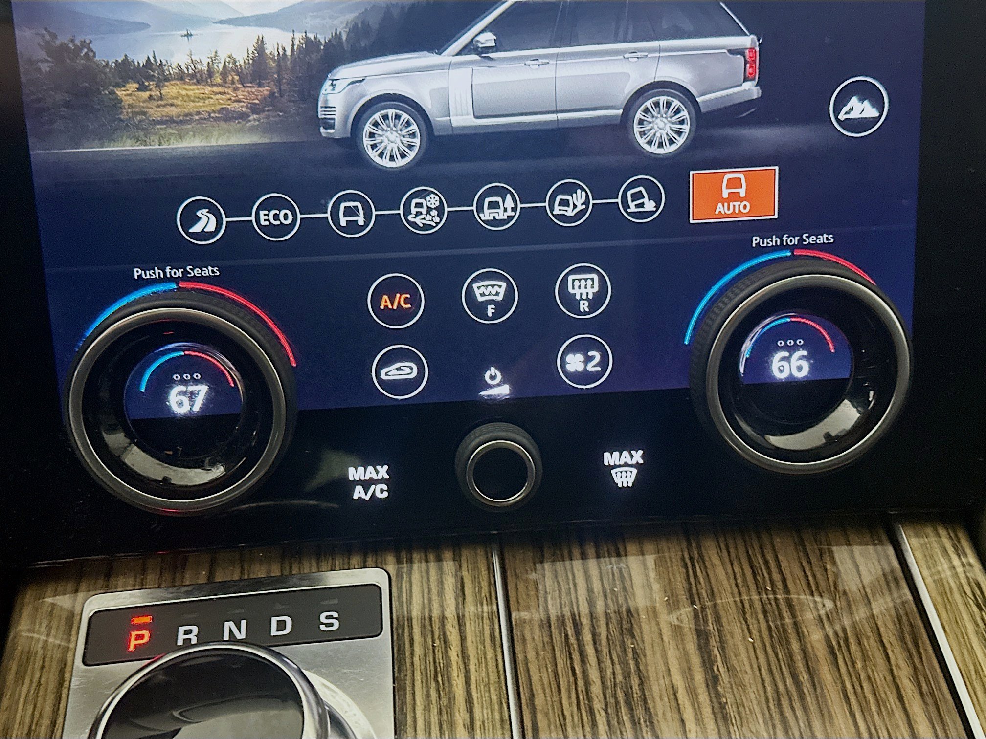 Used 2019 Land Rover Range Rover Supercharged AWD/4WD image 24