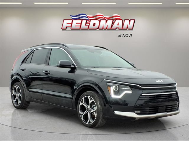 Used 2024 Kia Niro EX Touring FWD image 3