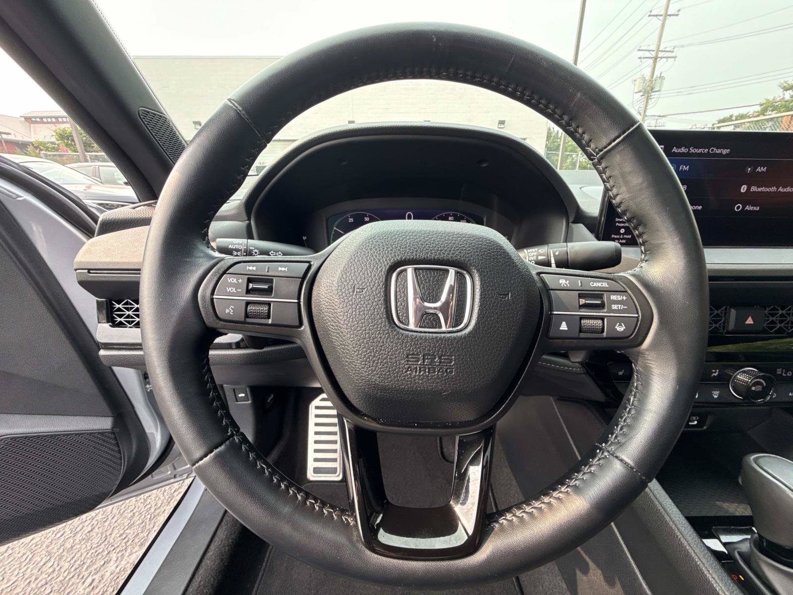 Used 2023 Honda Accord Sport image 9