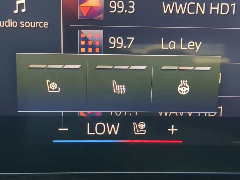 New 2026 BMW 760i xDrive w/ Premium Package image 24