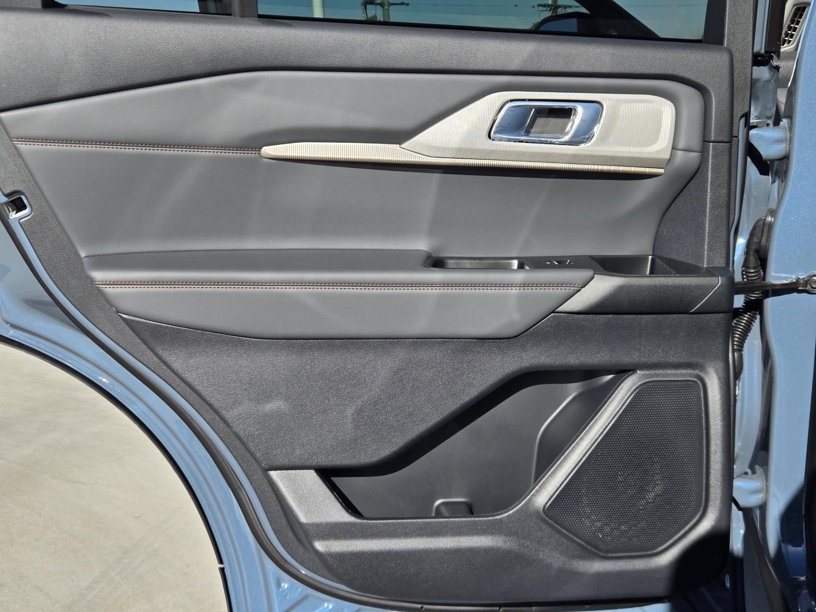 New 2026 Ford Explorer Active image 27