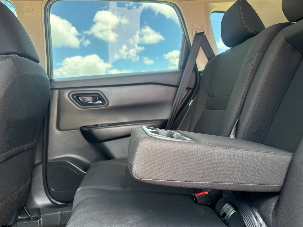 Certified 2026 Nissan Rogue S FWD image 37