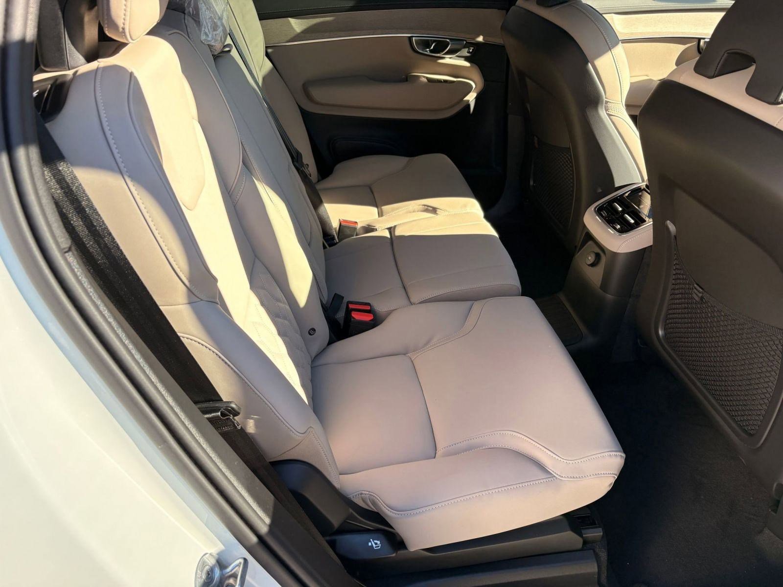 New 2026 Volvo XC90 T8 Plus w/ Protection Package AWD/4WD image 26
