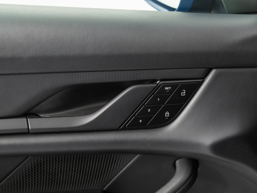 Certified 2023 Porsche Taycan image 30