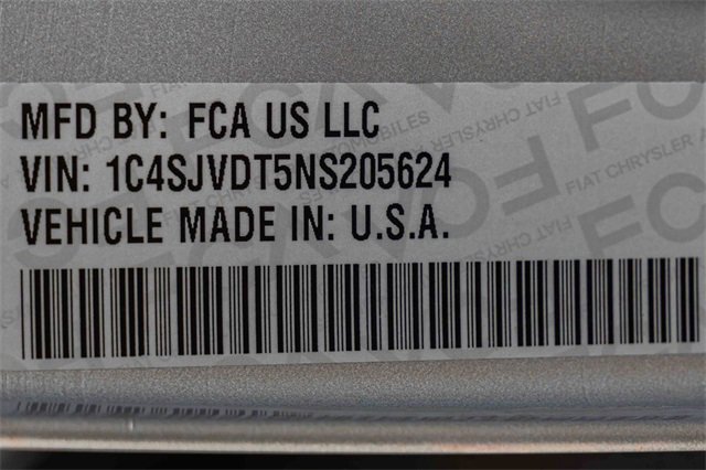 Used 2022 Jeep Wagoneer Series III w/ Flexible Seating Group image 31