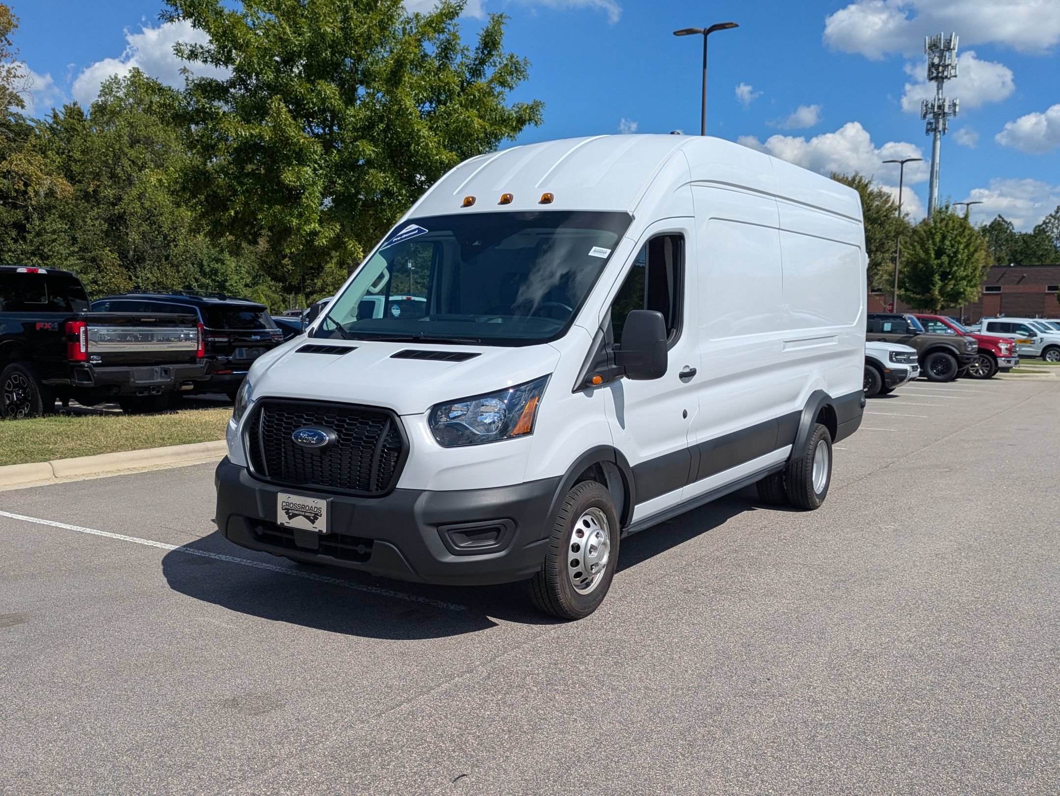 Used 2025 Ford Transit 350 148 High Roof Extended DRW RWD image 8