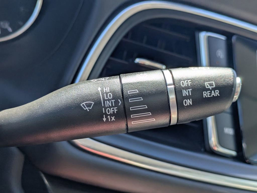 Used 2023 Buick Enclave Premium w/ Experience Buick Package image 33