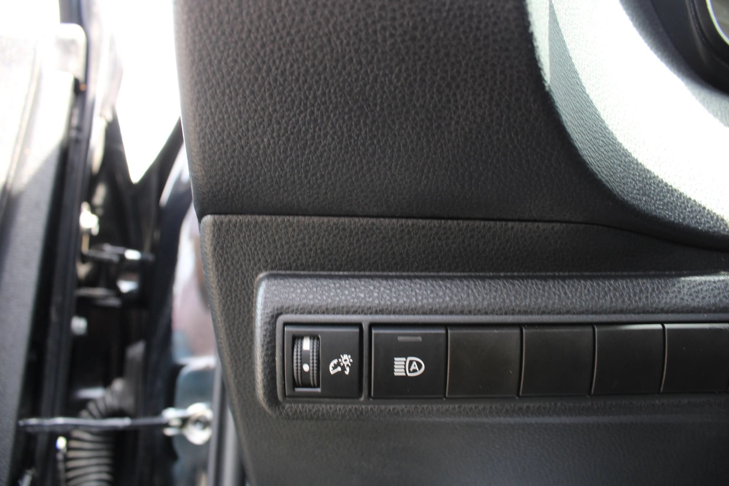 Used 2023 Toyota Corolla LE FWD image 11