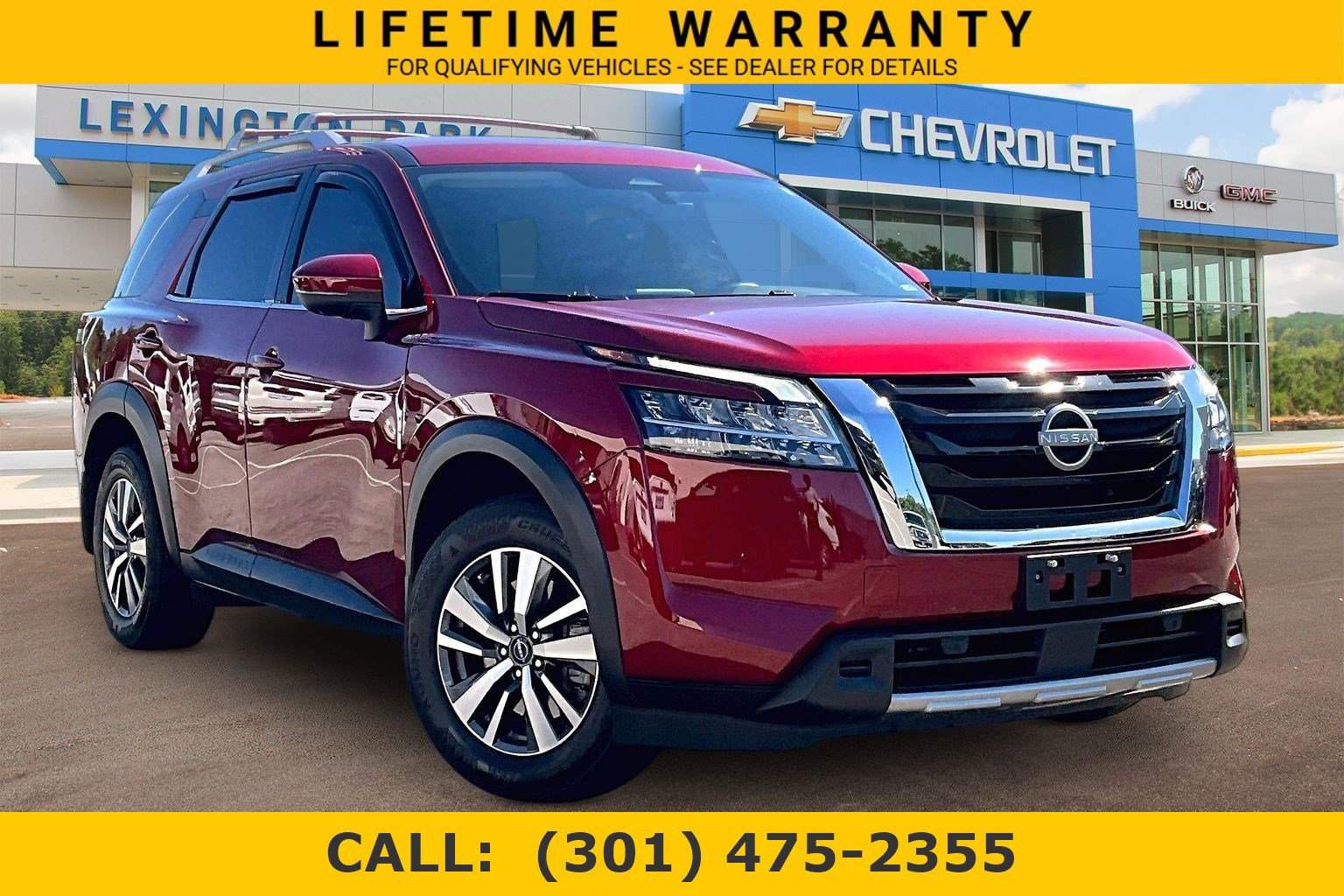Used 2024 Nissan Pathfinder SL AWD/4WD image 1