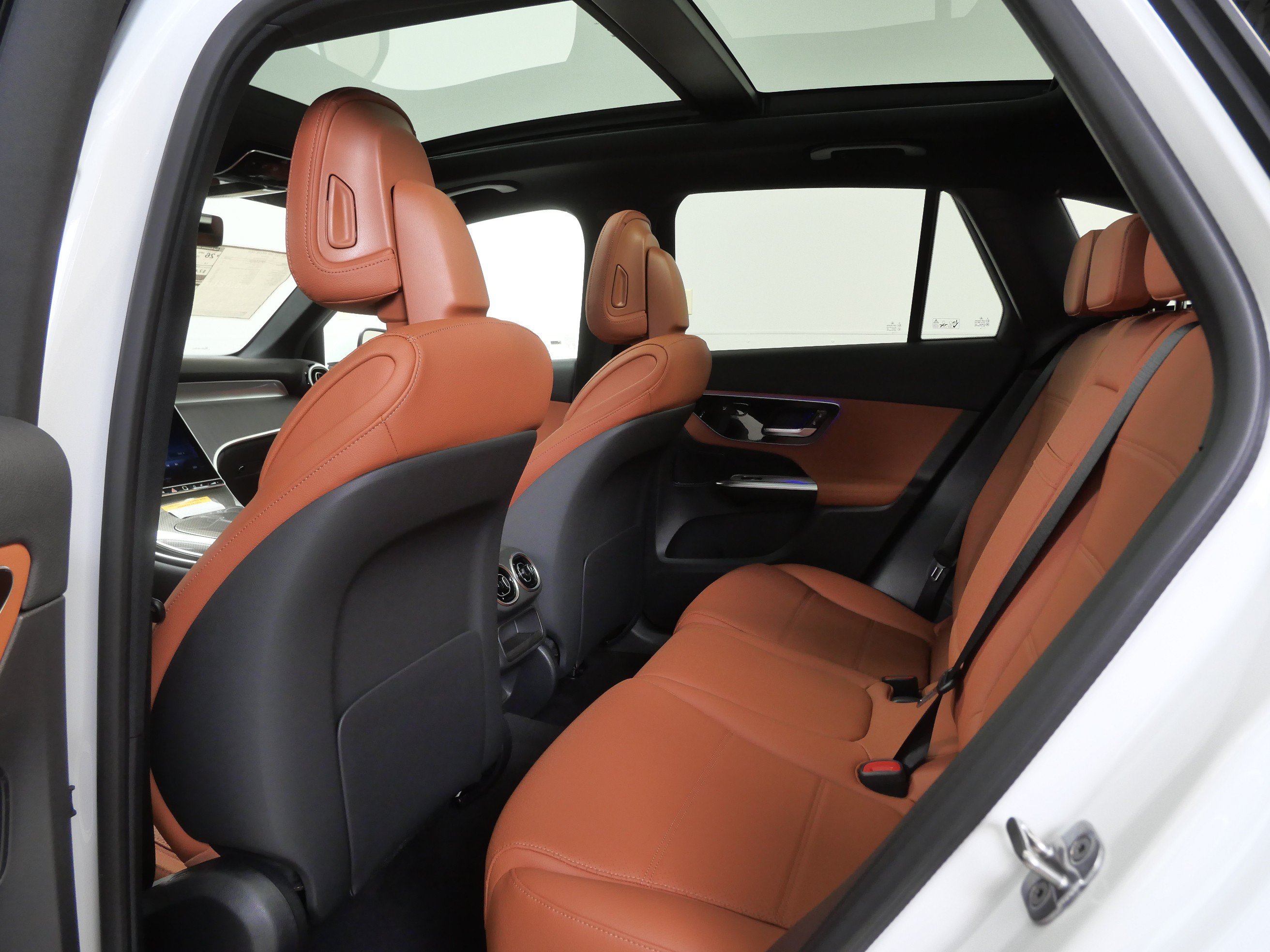 New 2026 Mercedes-Benz GLC 300 4MATIC image 9