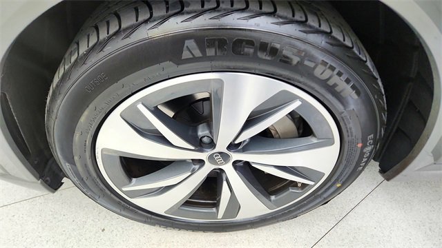 Used 2024 Audi Q8 e-tron Premium image 60