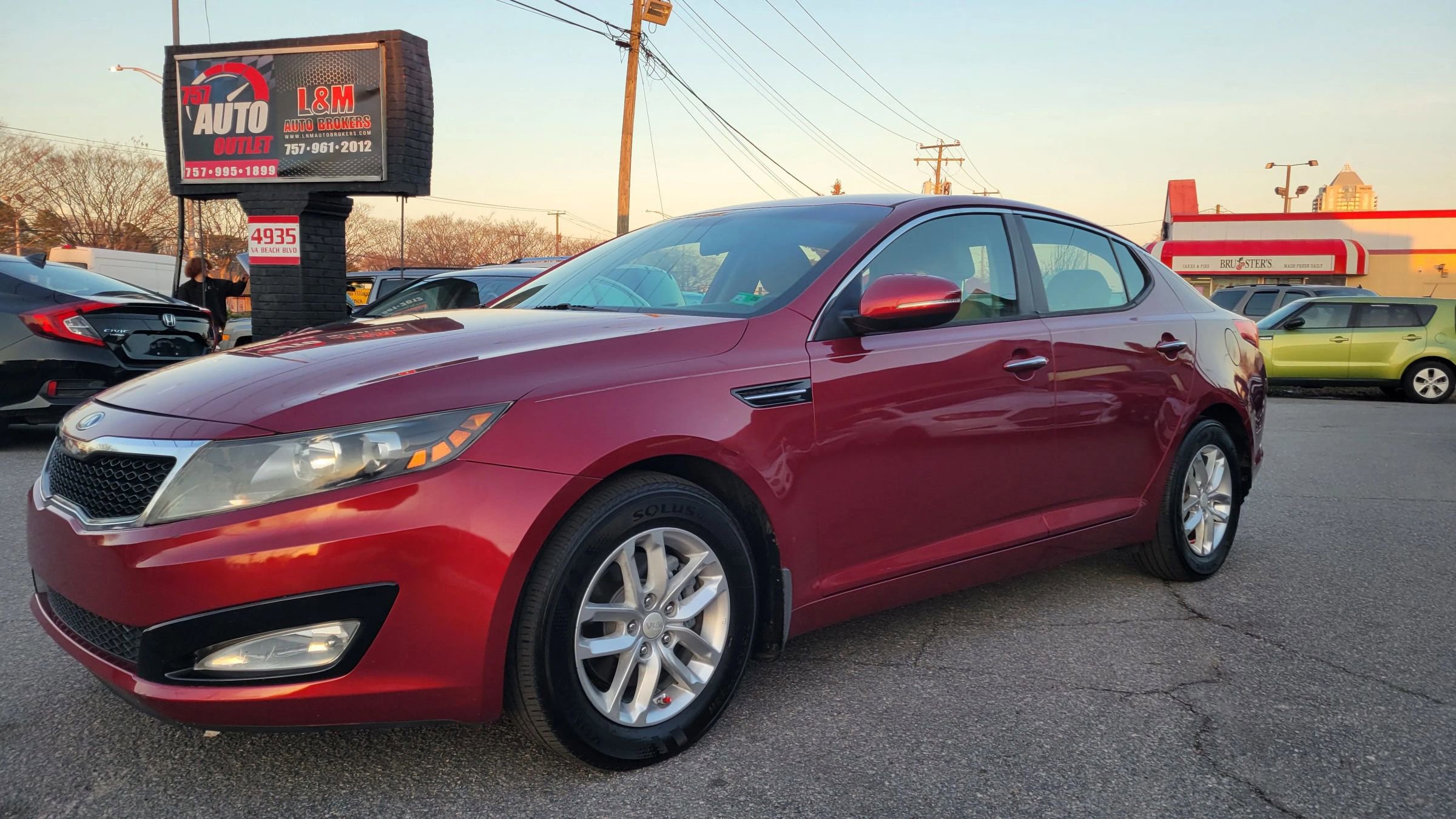 Used 2013 Kia Optima LX image 1