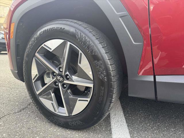 Certified 2025 Hyundai Tucson SEL image 8