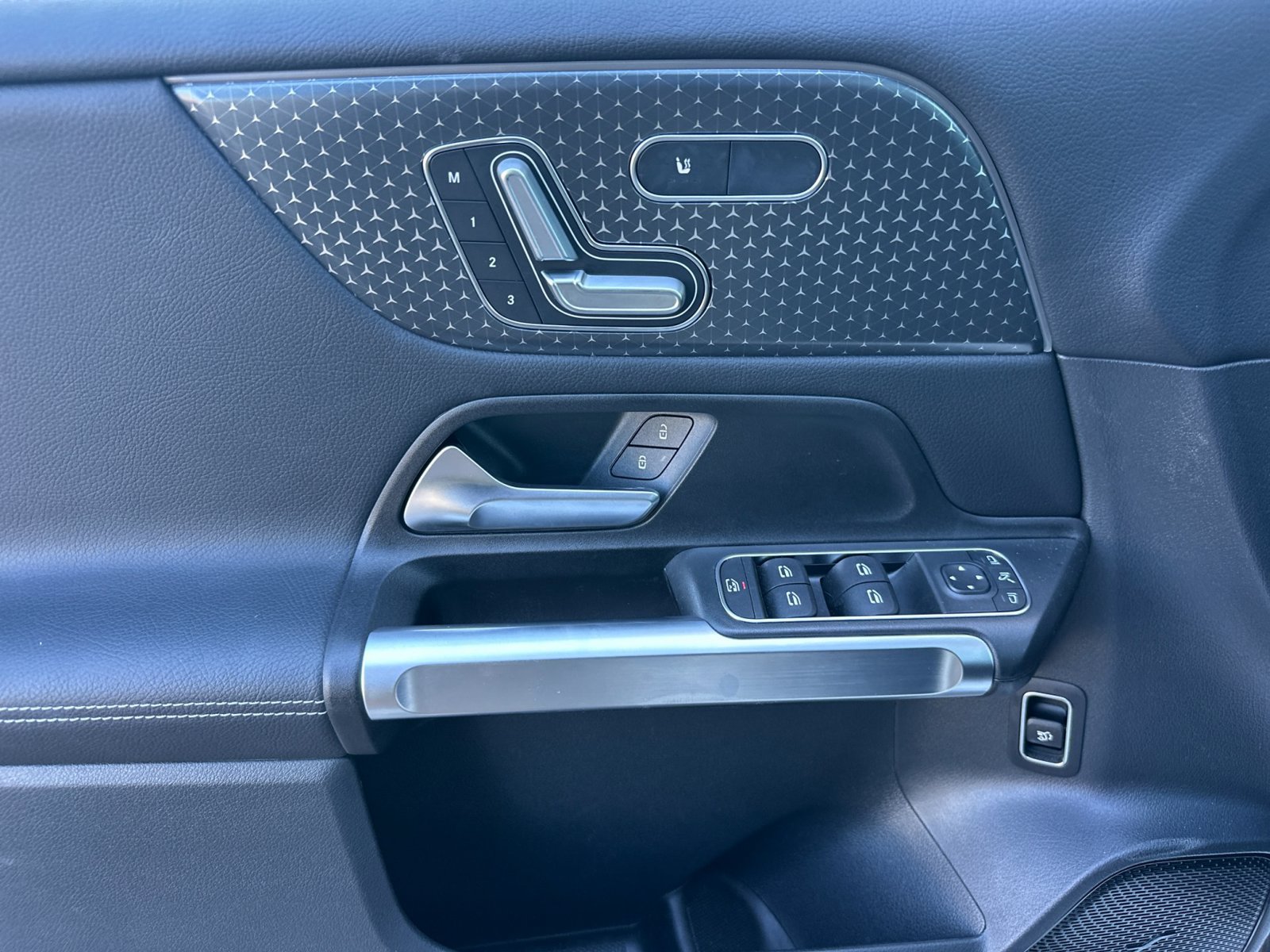 Certified 2026 Mercedes-Benz GLB 250 image 11