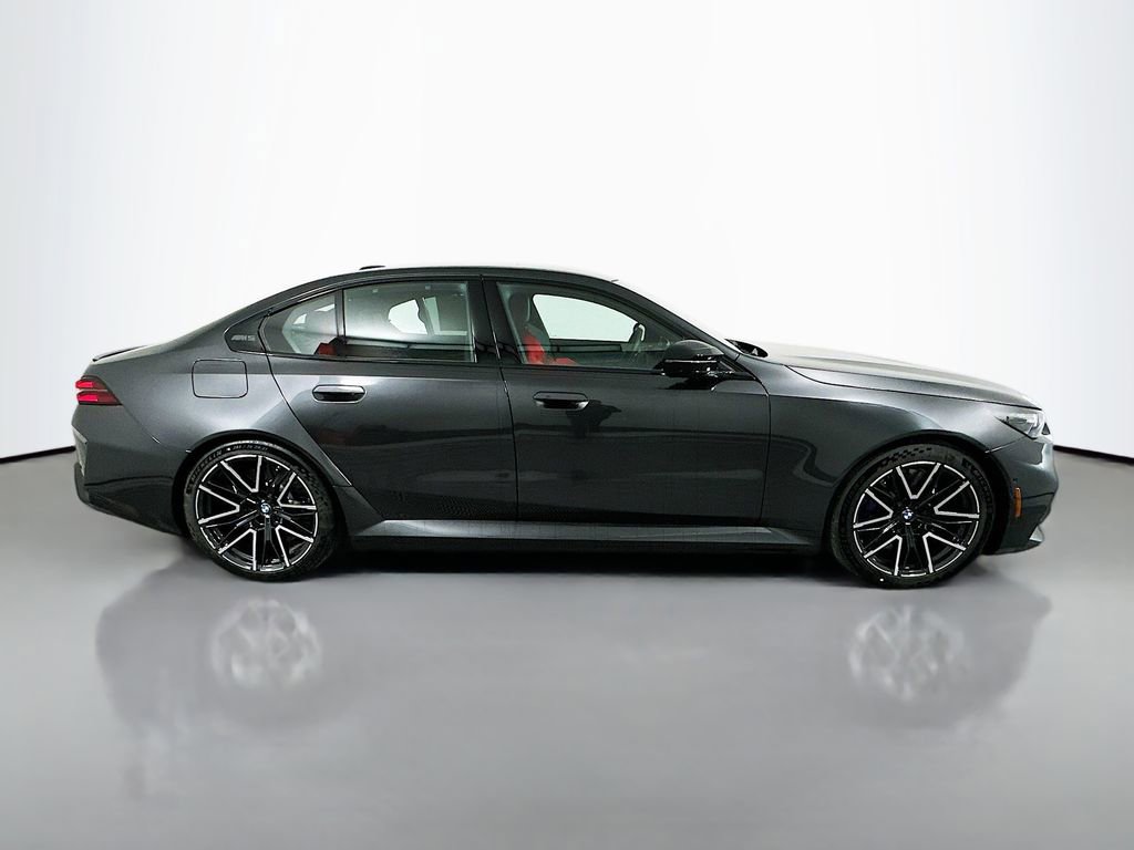 New 2026 BMW M5 w/ Executive Package image 4