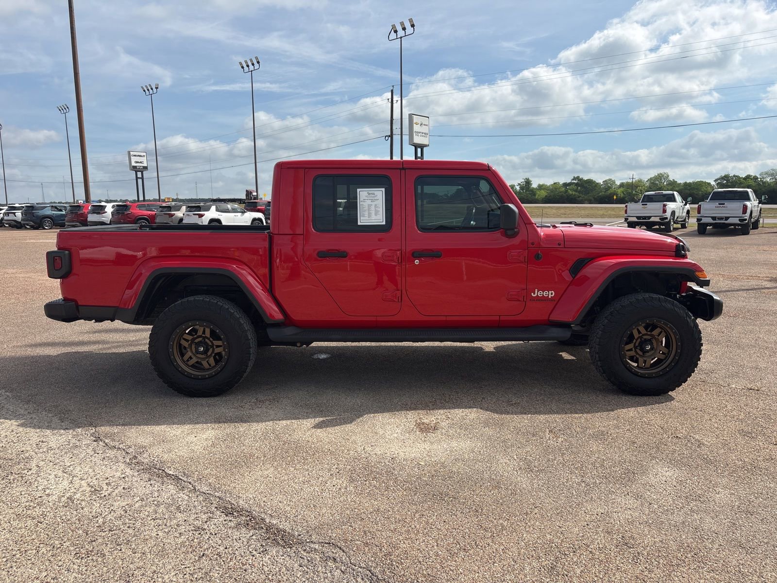 Used 2020 Jeep Gladiator Overland w/ Popular Equipment Package image 7