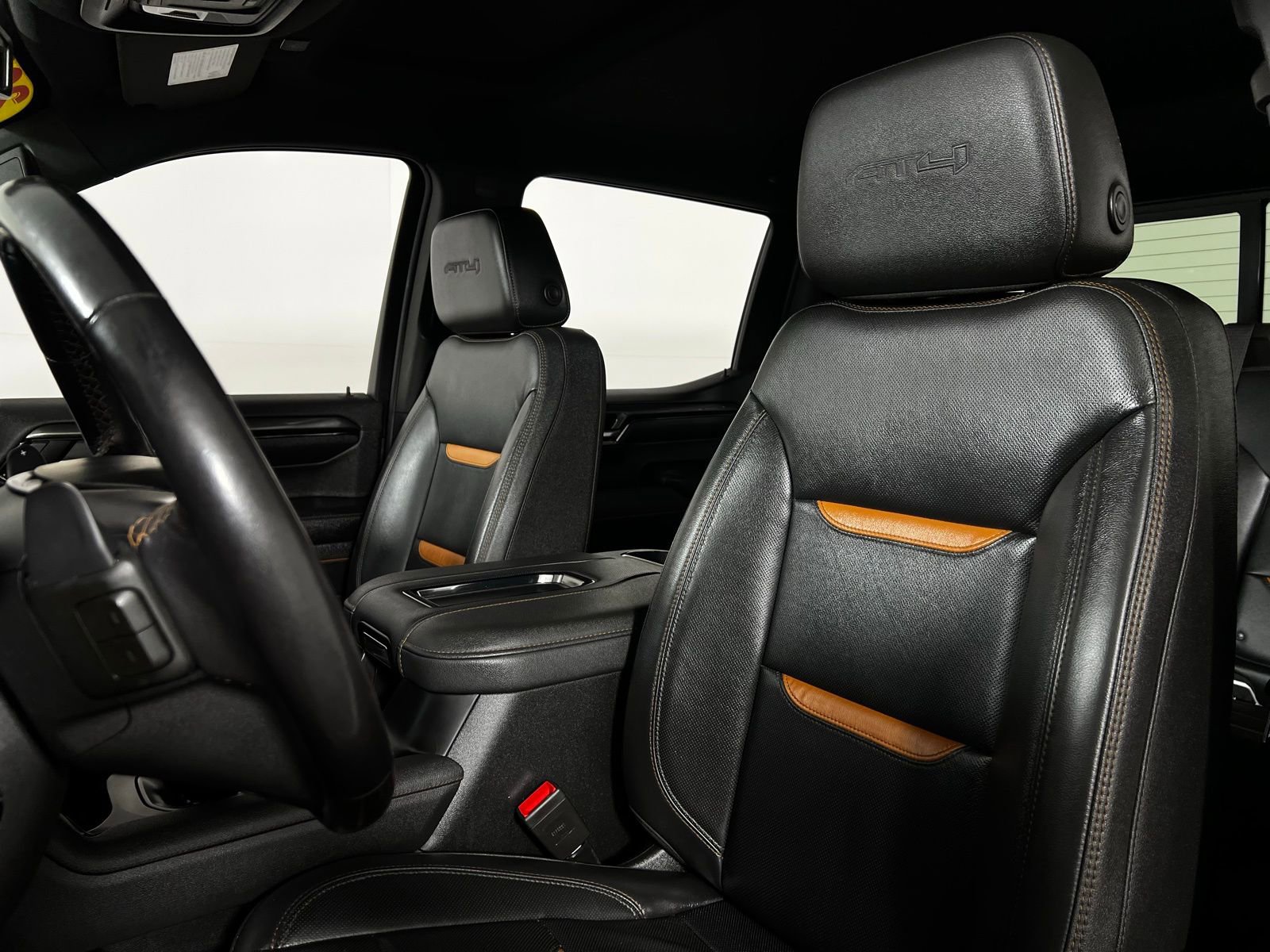 Used 2022 GMC Sierra 1500 AT4 w/ AT4 Preferred Package image 12