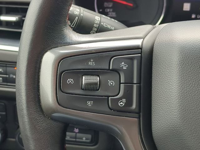 Used 2021 Chevrolet Suburban RST w/ Luxury Package image 21