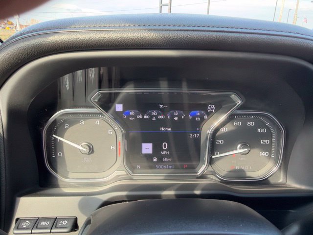 Used 2022 GMC Sierra 2500 Denali w/ Denali Ultimate Package AWD/4WD image 25