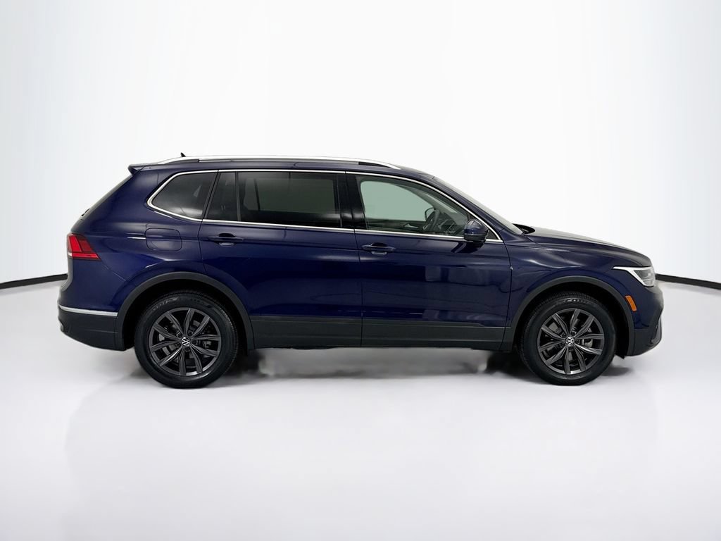 Used 2023 Volkswagen Tiguan SE FWD image 4