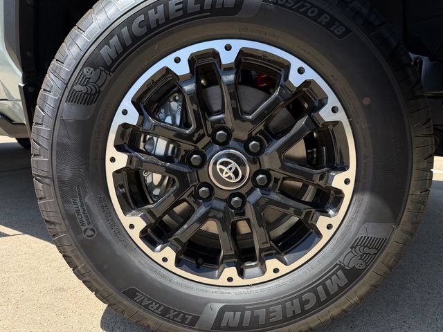 New 2026 Toyota Tundra SR5 w/ TRD Off-Road Premium Package AWD/4WD image 10