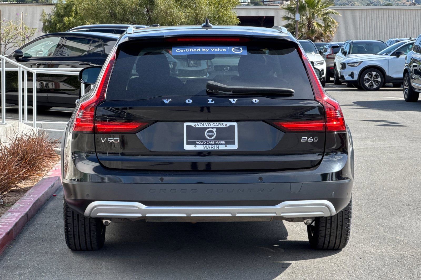 Used 2024 Volvo V90 B6 Cross Country Plus AWD/4WD image 8