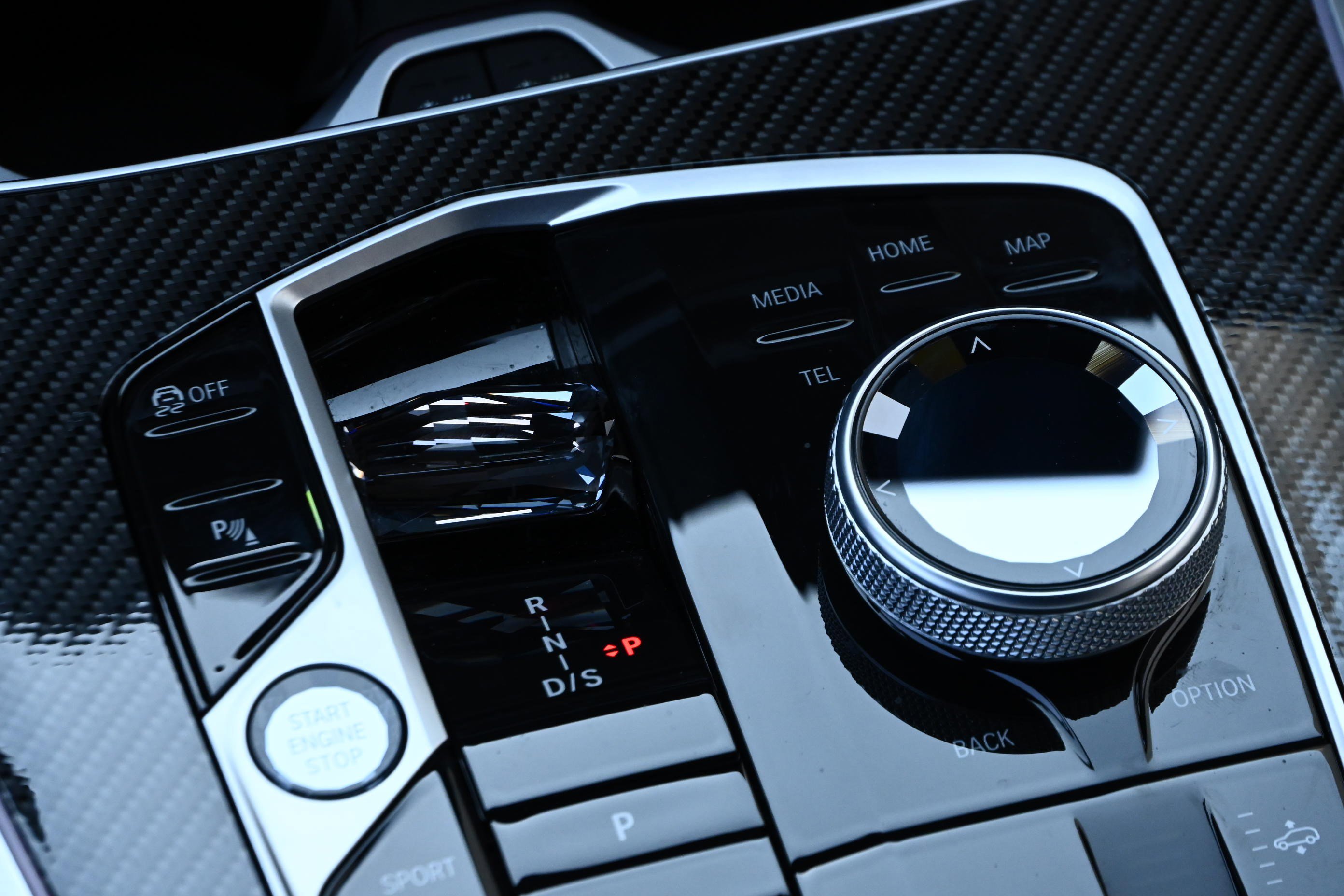 Used 2024 BMW X7 M60i w/ Executive Package image 21