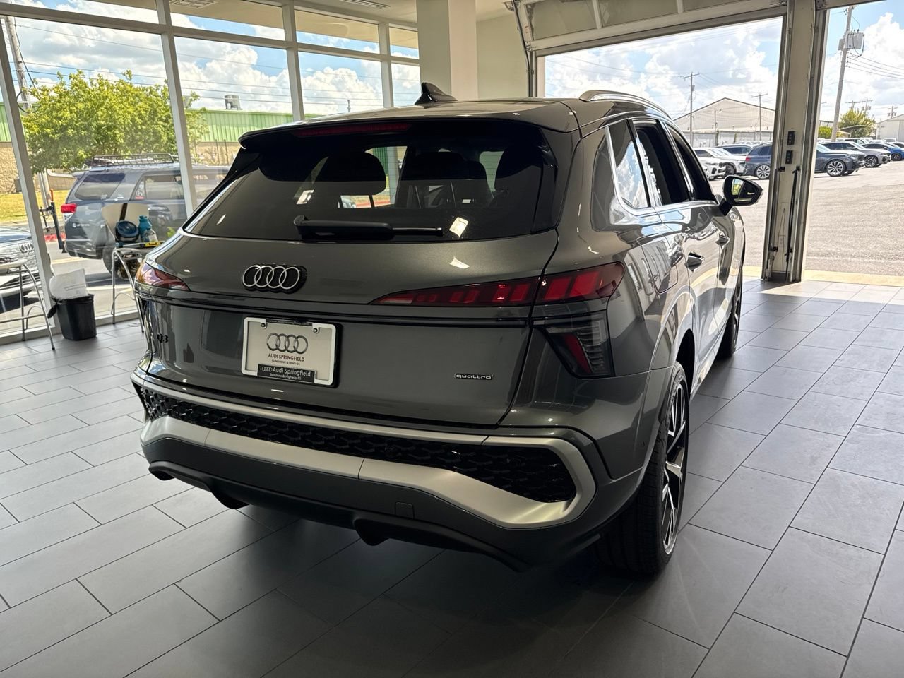 New 2026 Audi Q3 quattro 2.0T AWD/4WD image 7