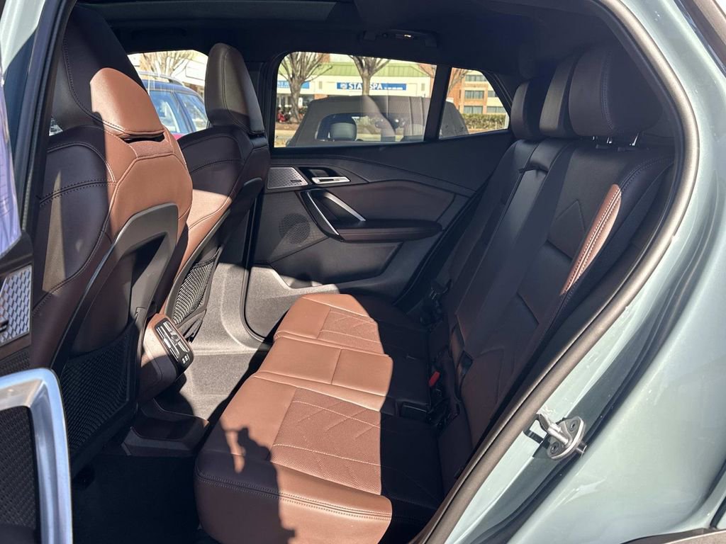 Used 2024 BMW X2 xDrive28i w/ Premium Package image 25