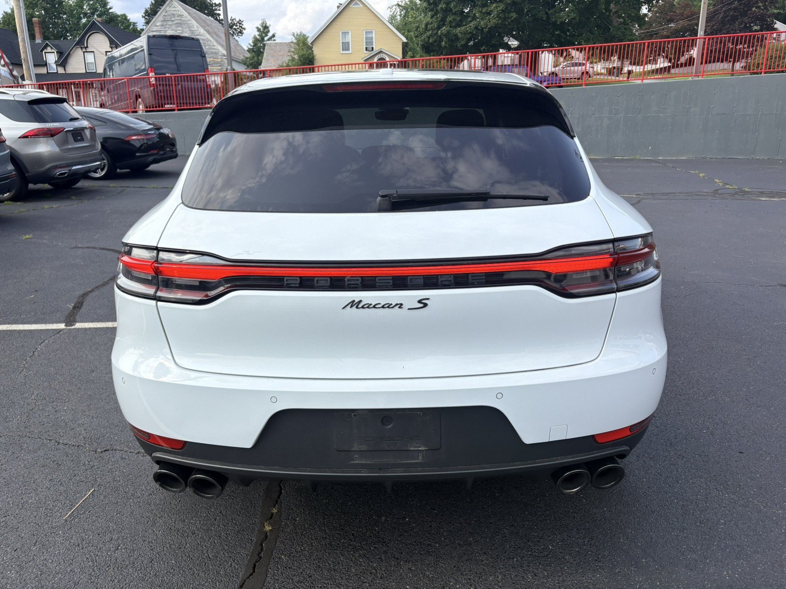 Used 2020 Porsche Macan S AWD/4WD image 6