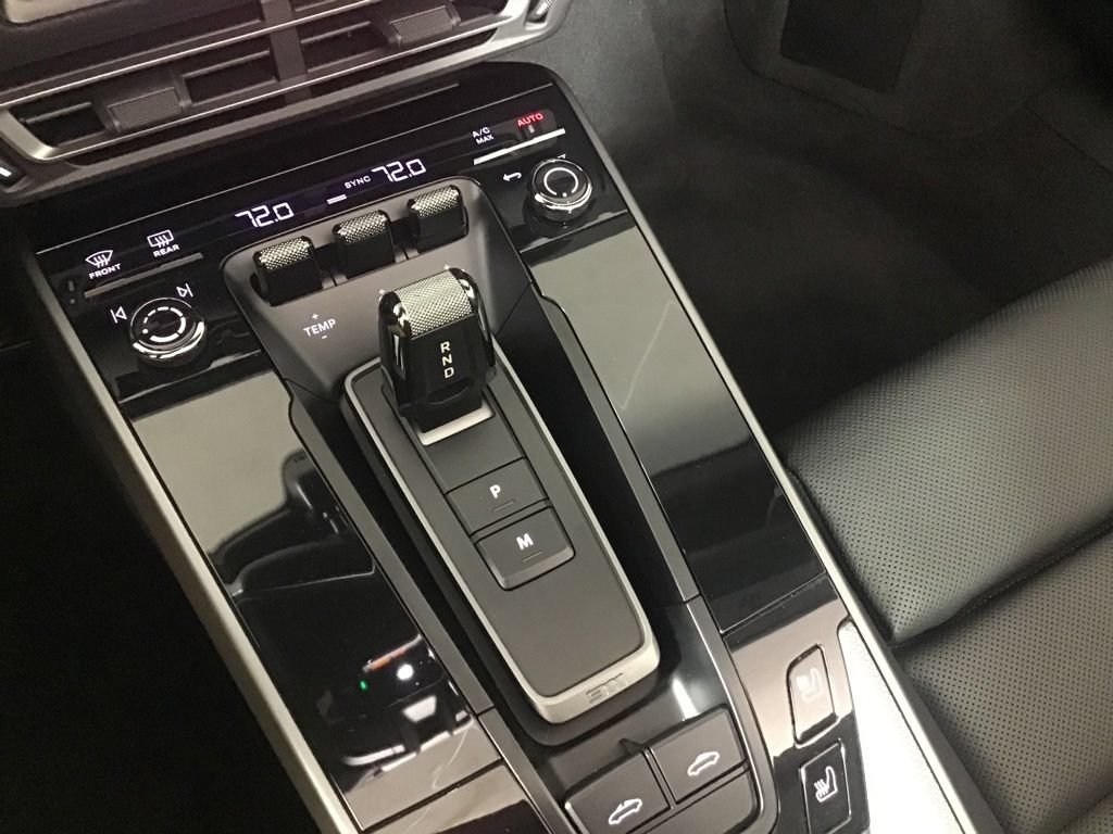 Certified 2024 Porsche 911 Targa 4 AWD/4WD image 42