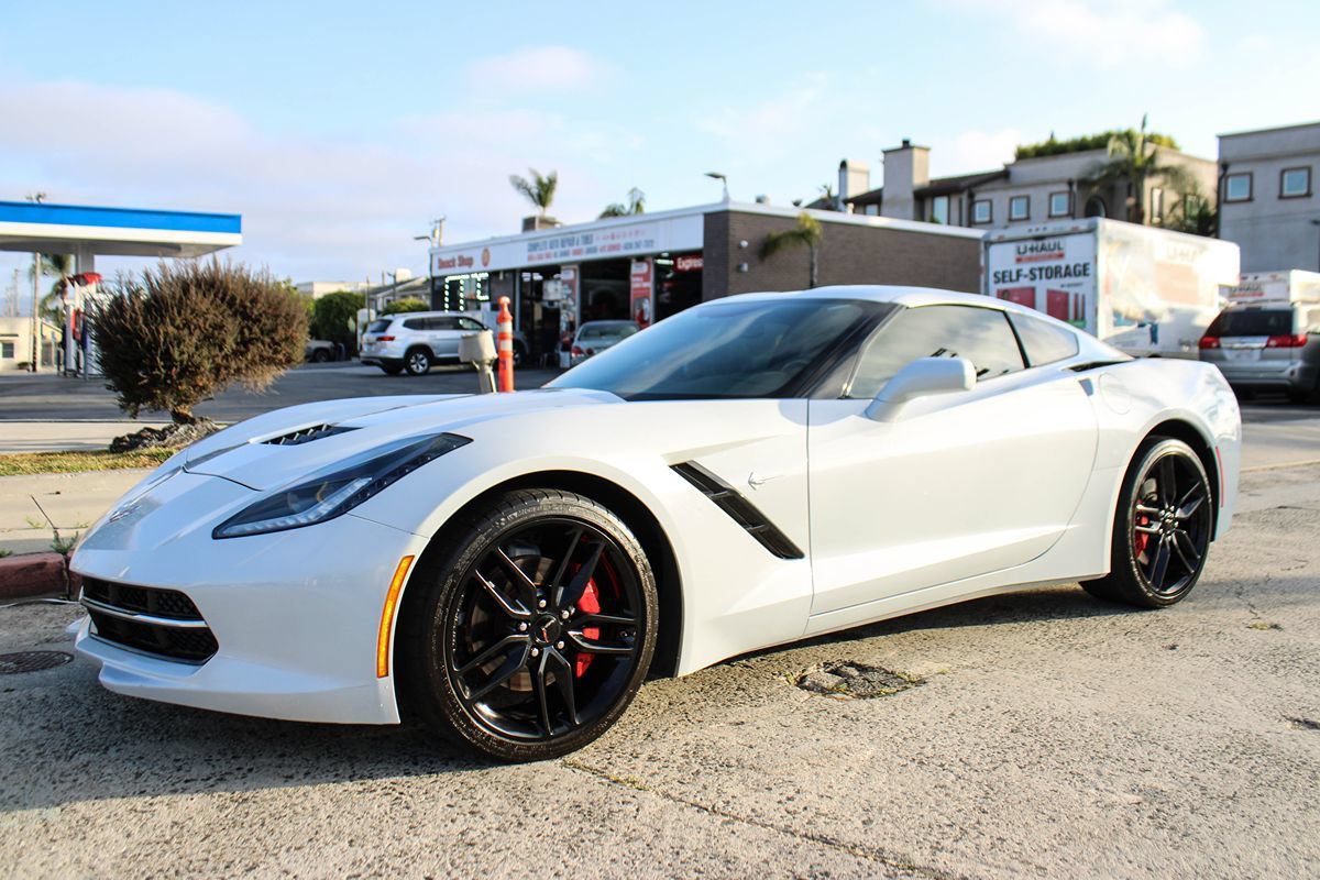 Used 2019 Chevrolet Corvette Stingray Coupe w/ 1LT RWD image 11