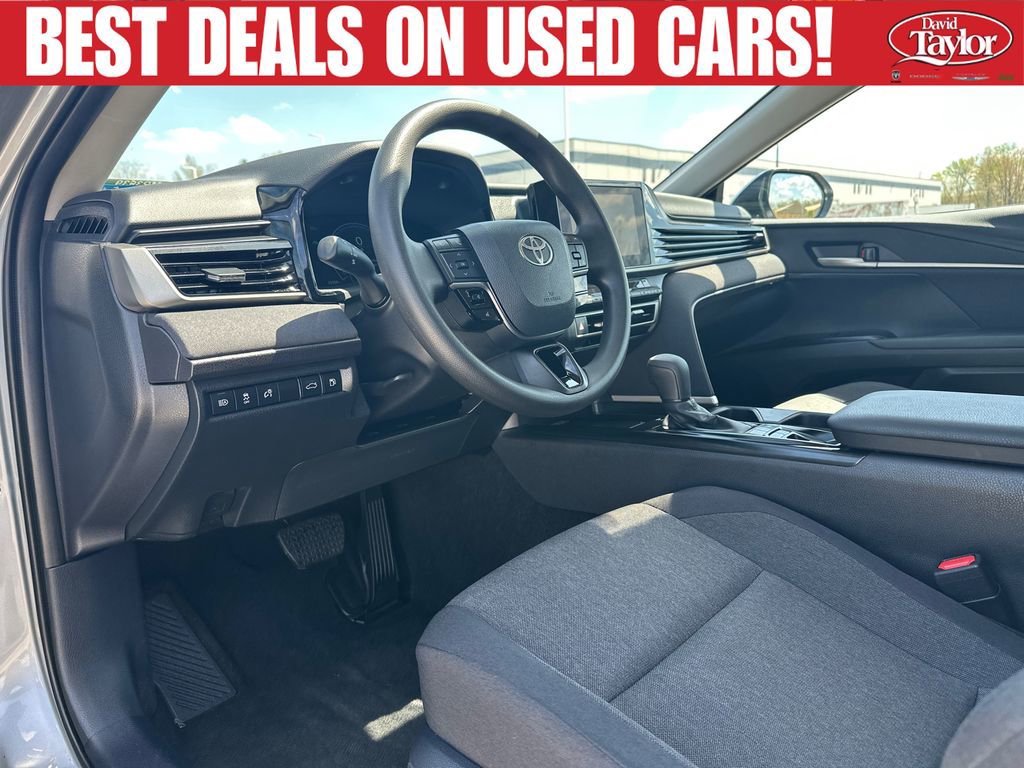 Used 2025 Toyota Camry LE FWD image 11