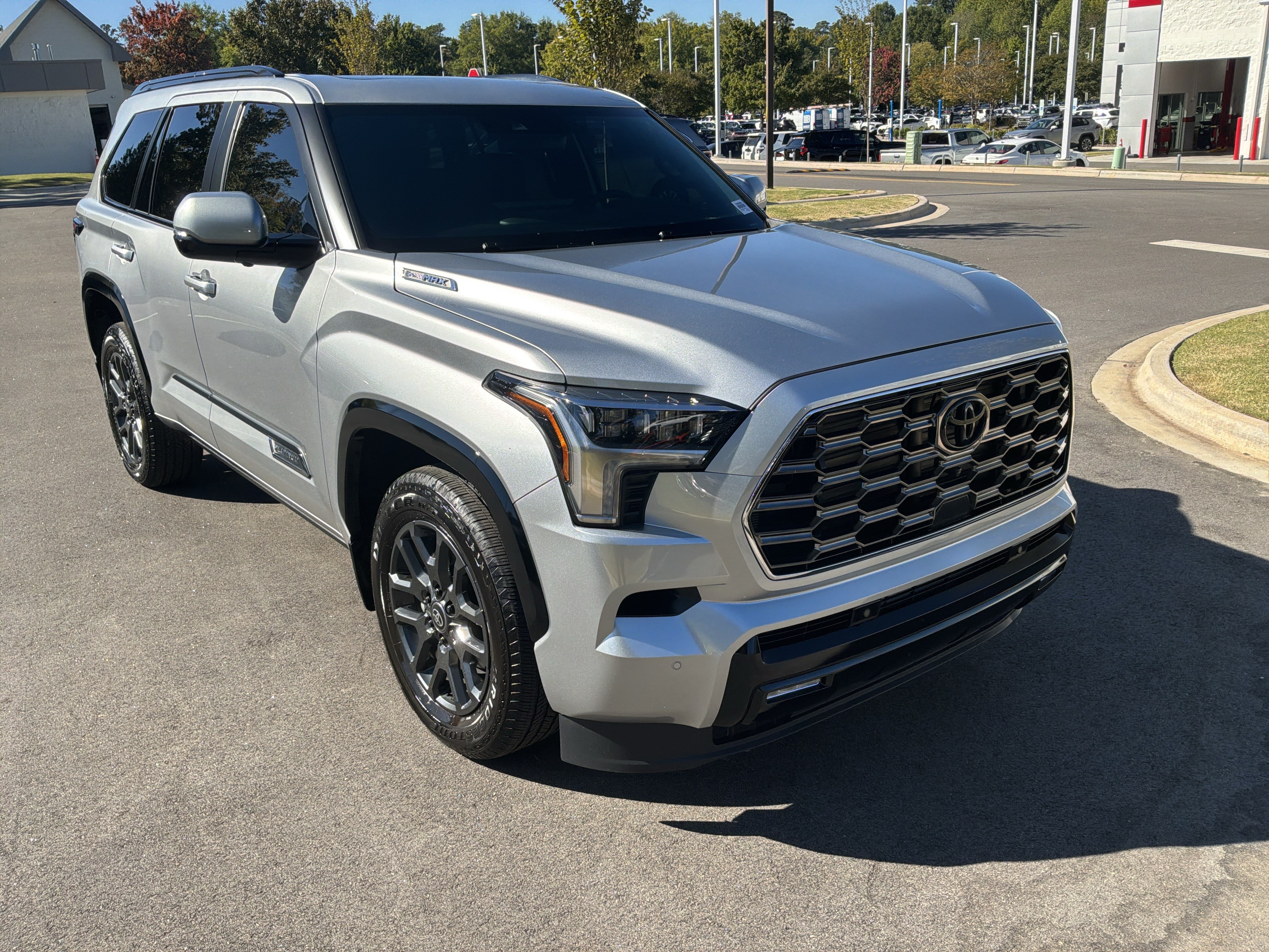 Used 2026 Toyota Sequoia Platinum AWD/4WD image 2