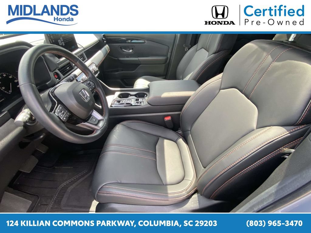 Certified 2025 Honda Pilot TrailSport image 16