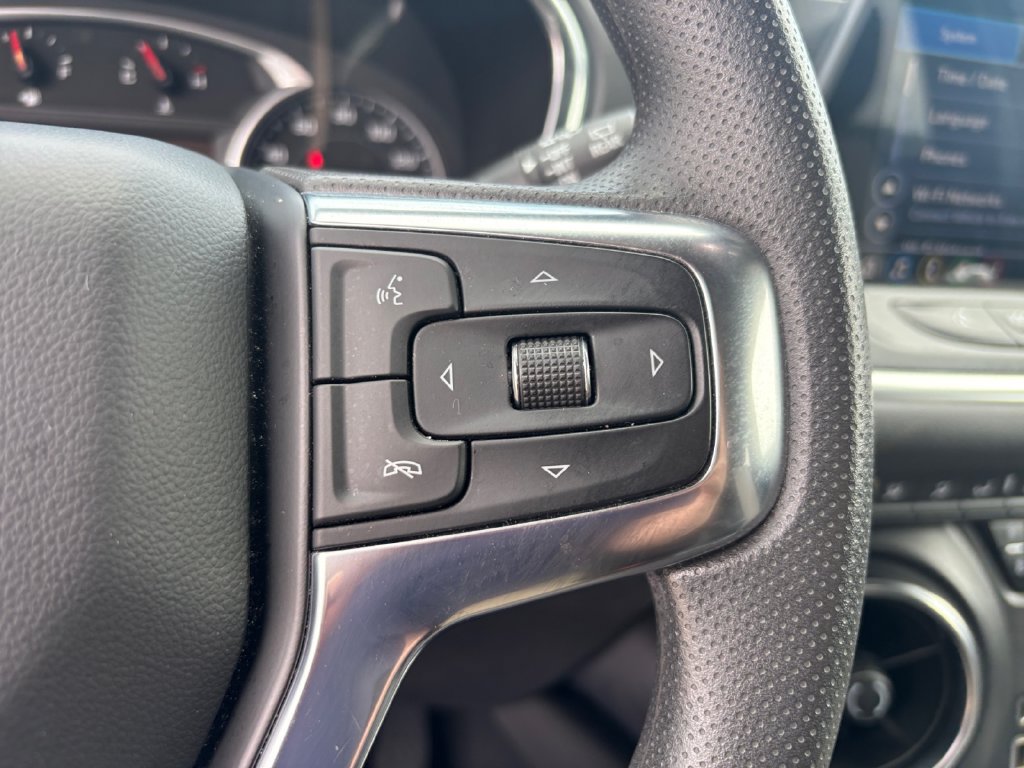 Used 2022 Chevrolet Blazer LT w/ Redline Edition FWD image 17