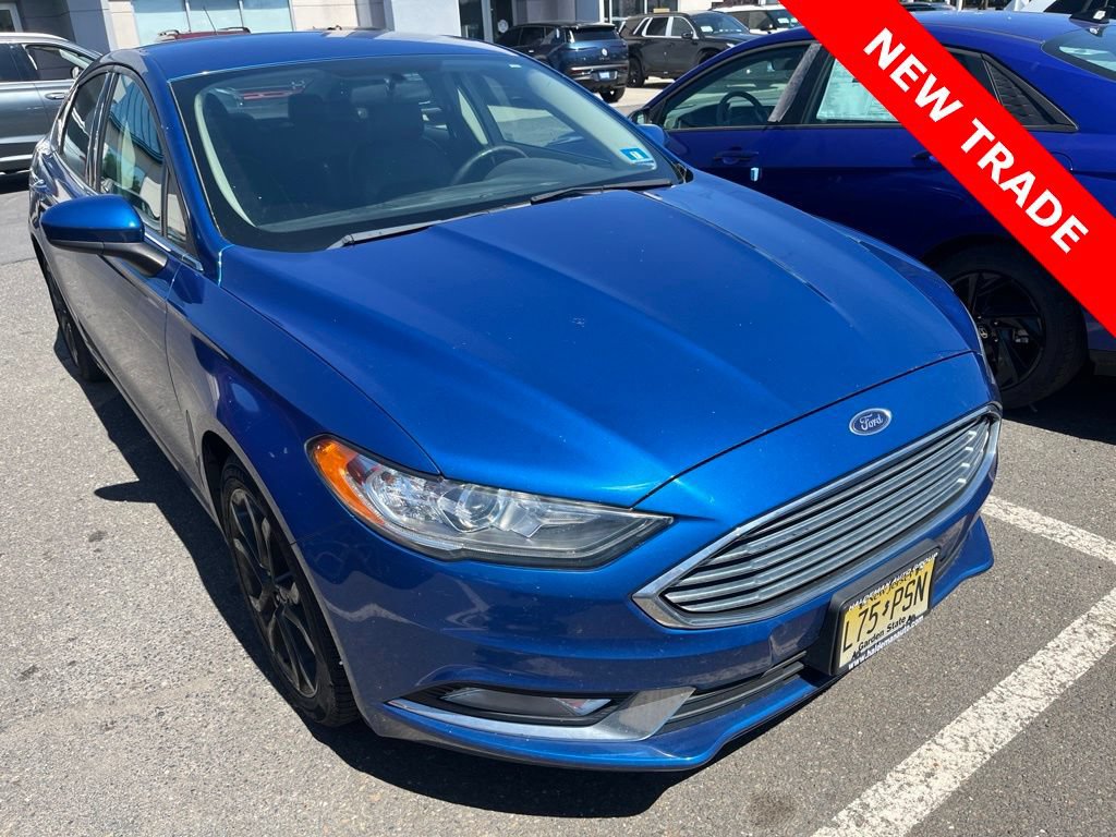 Used 2018 Ford Fusion SE w/ Equipment Group 201A FWD image 1