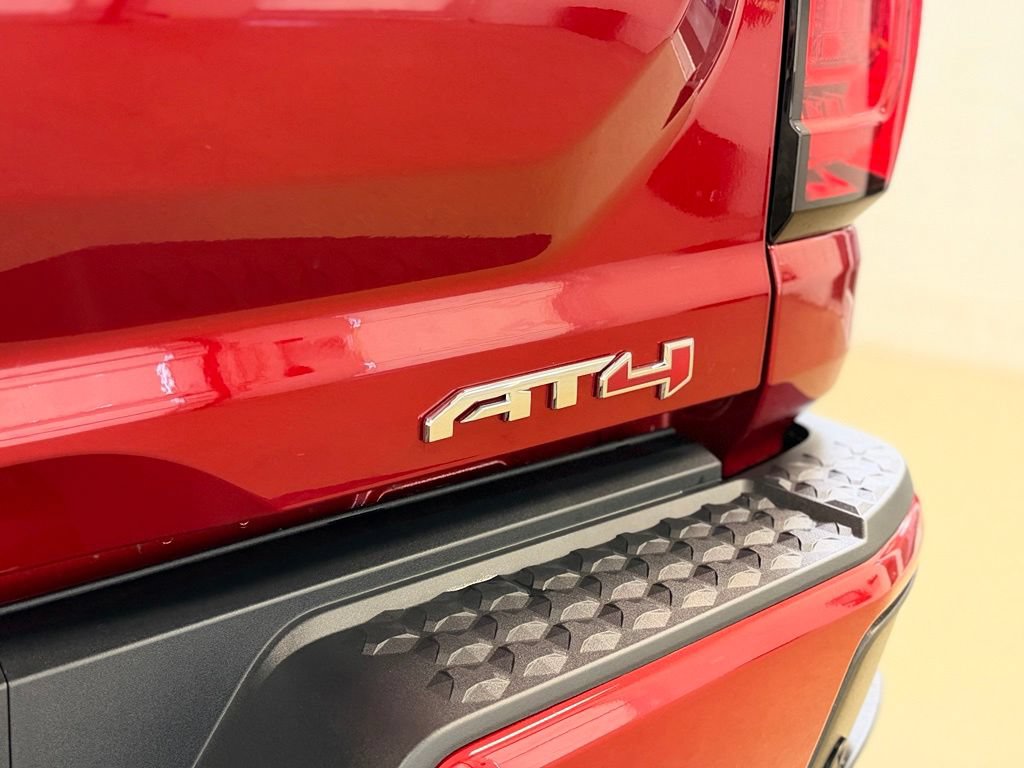 New 2026 GMC Canyon AT4 w/ Technology Plus Package AWD/4WD image 30
