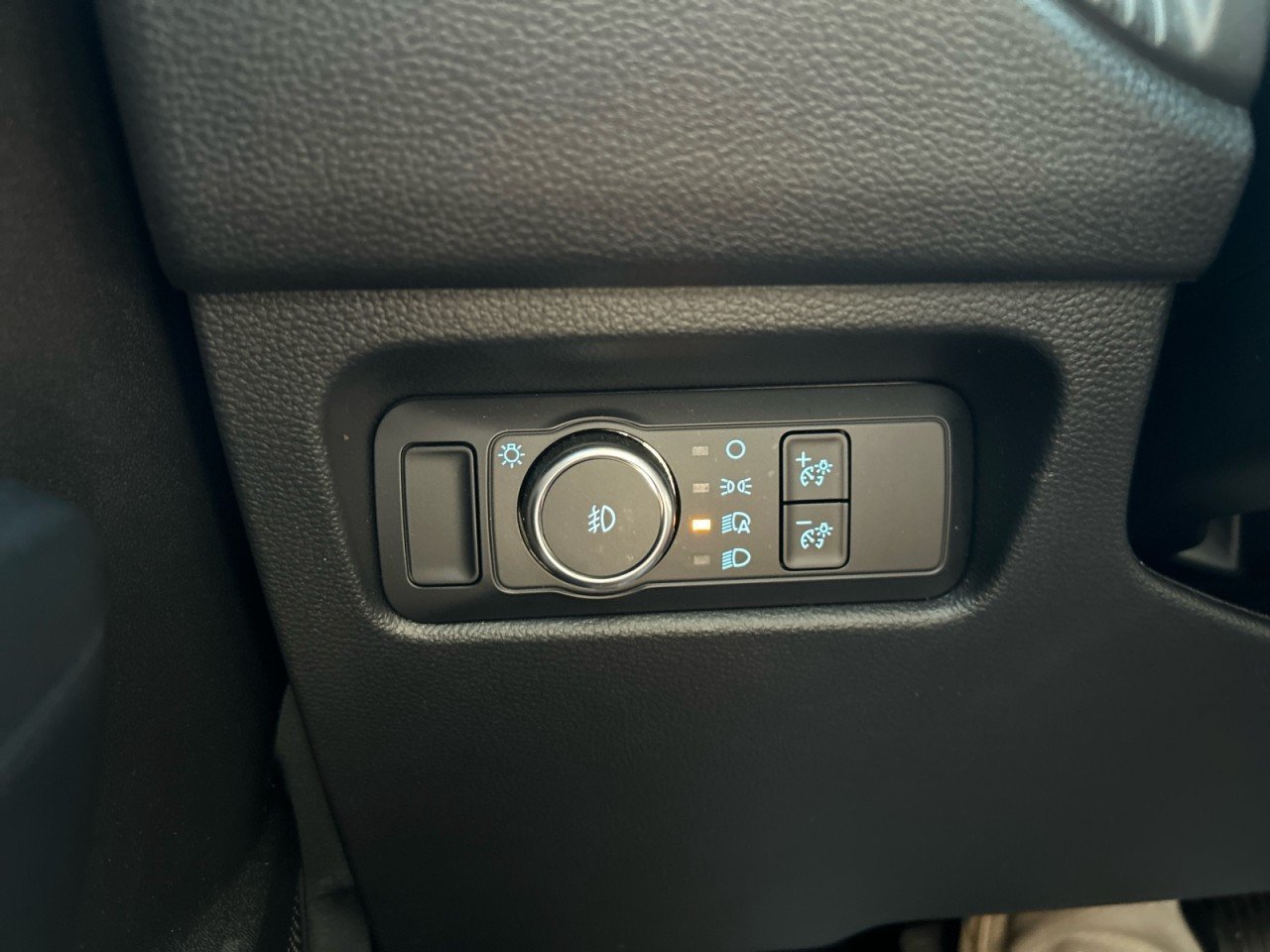 Used 2025 Ford Ranger XL RWD image 16