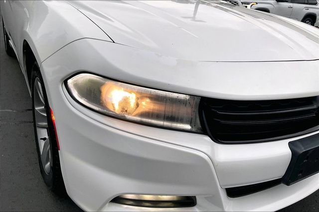 Used 2015 Dodge Charger SXT RWD image 28