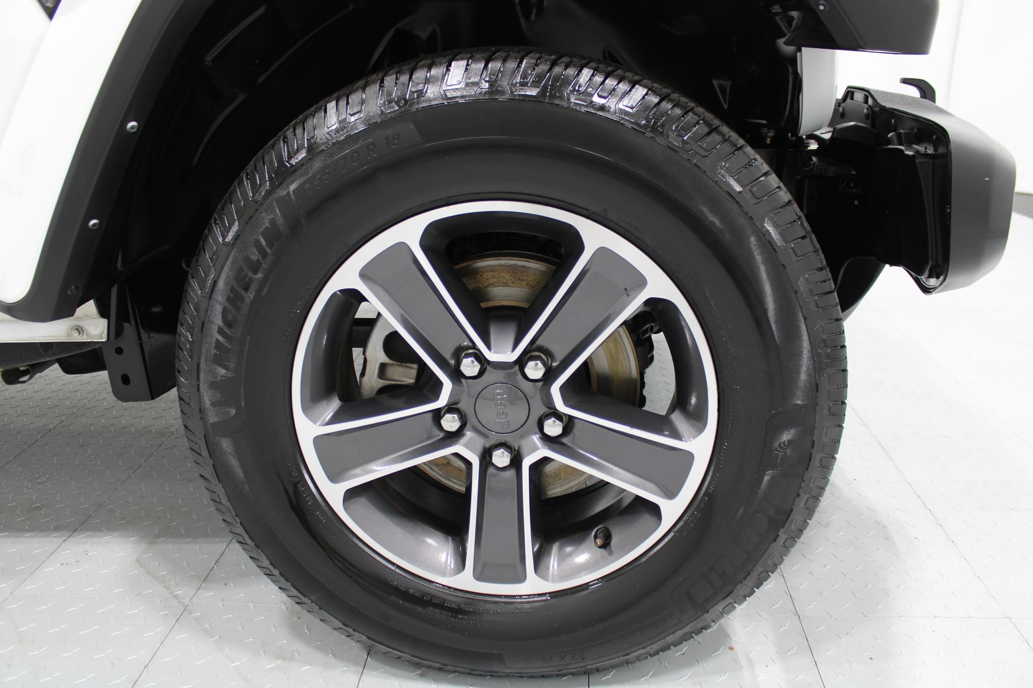 Used 2023 Jeep Wrangler Unlimited Sahara w/ Cold Weather Group AWD/4WD image 5