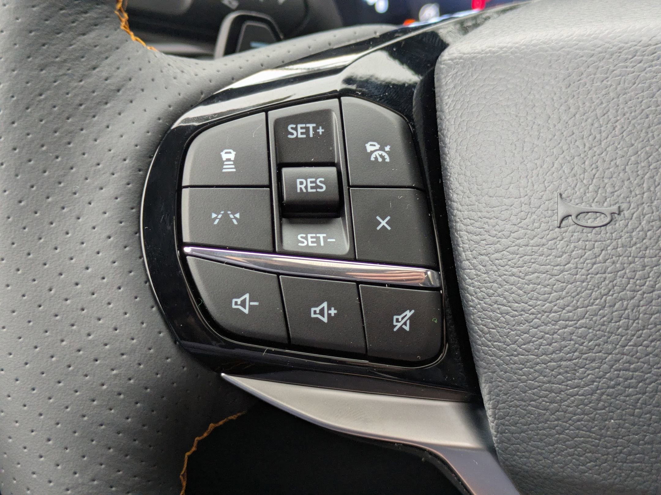 New 2026 Ford Explorer Tremor w/ Tremor Ultimate Package AWD/4WD image 16