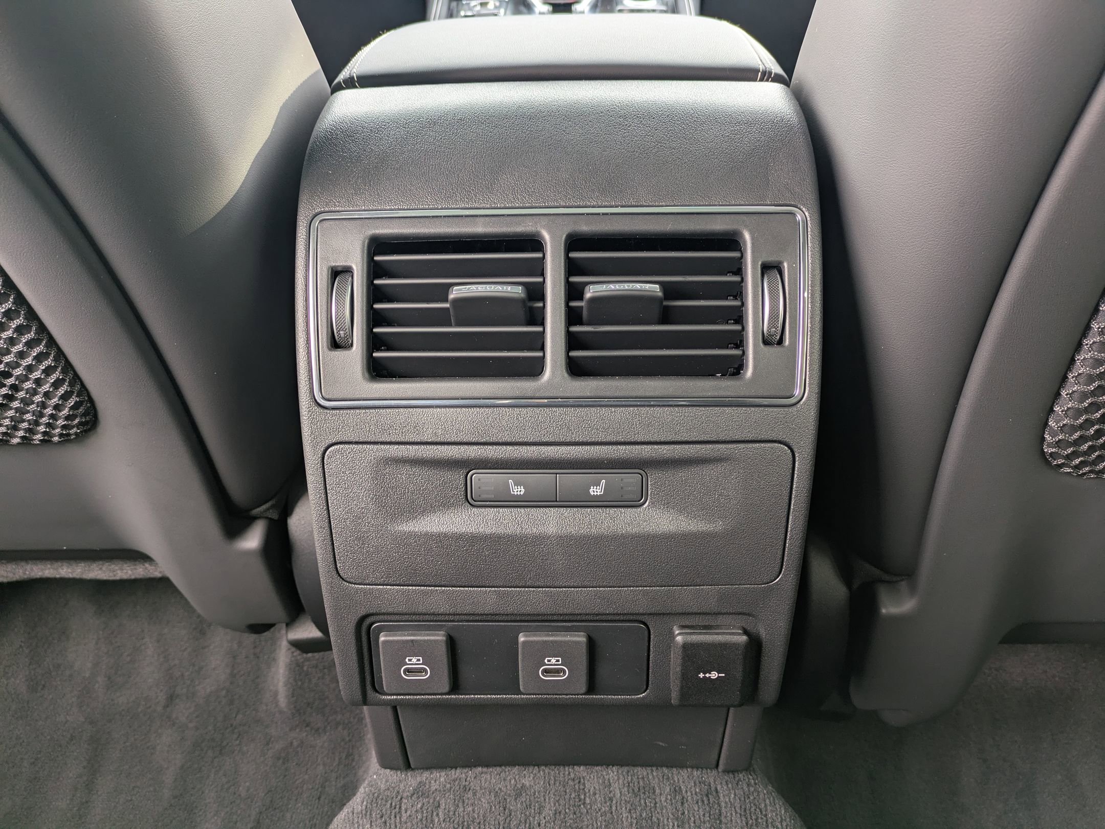 New 2026 Jaguar F-PACE R-Dynamic S image 23