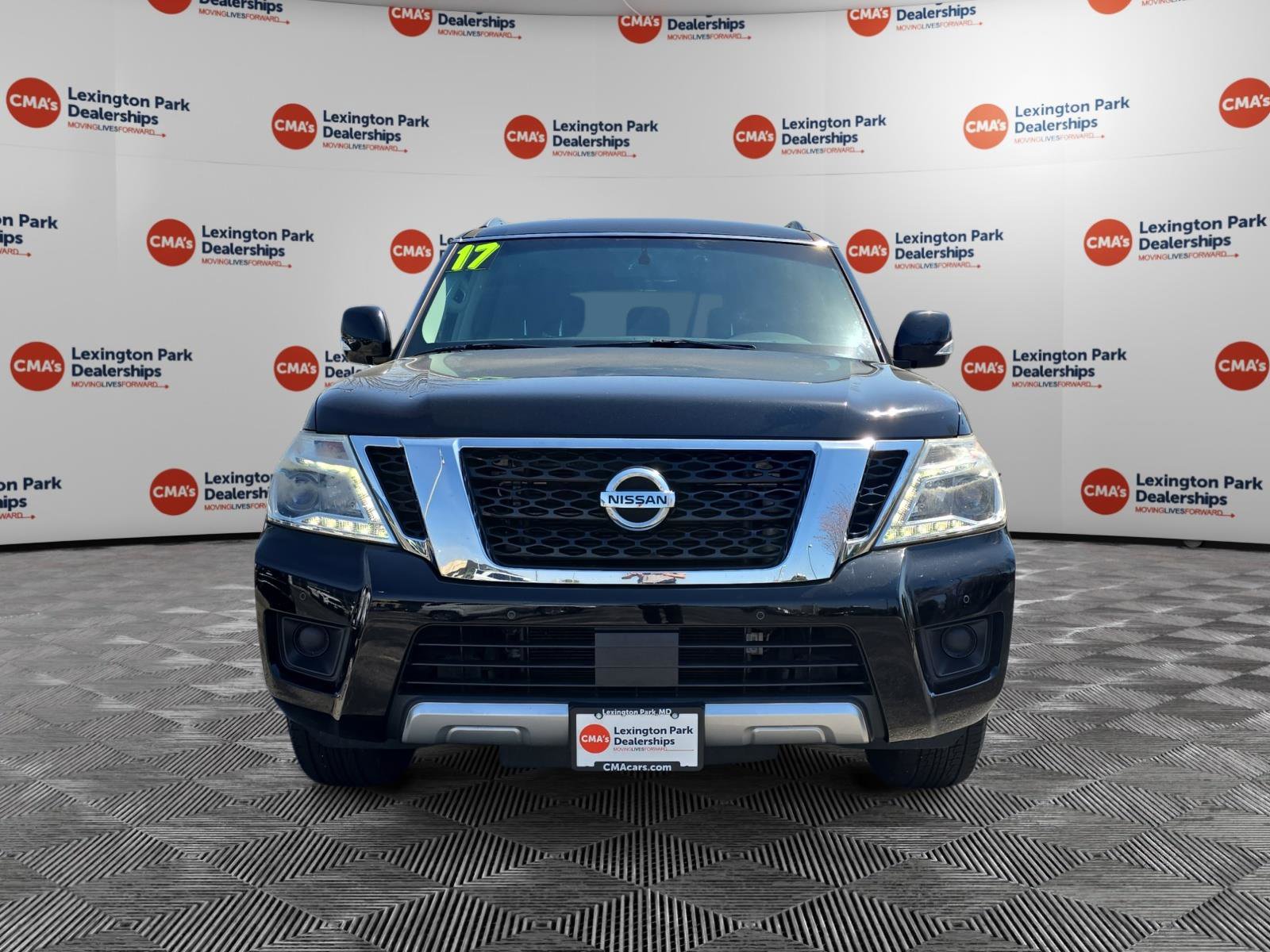 Used 2017 Nissan Armada SV image 2
