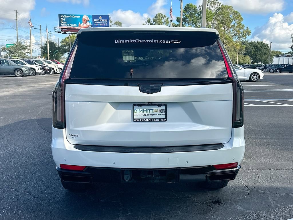 Used 2022 Cadillac Escalade Luxury image 7