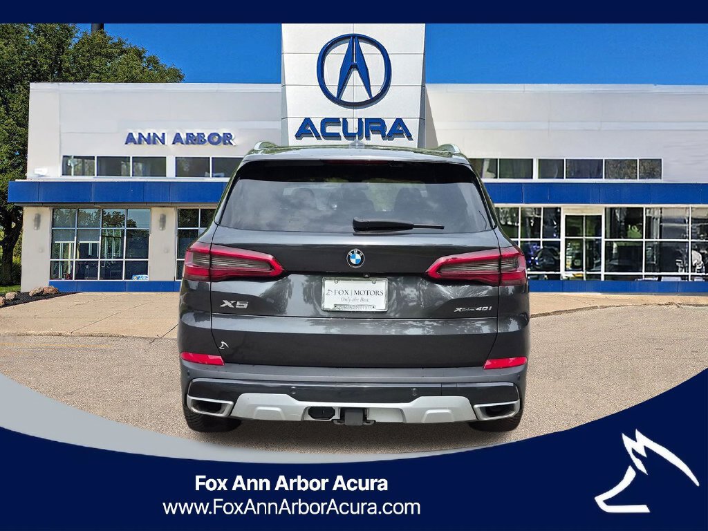 Used 2019 BMW X5 xDrive40i w/ Premium Package 2 AWD/4WD image 4