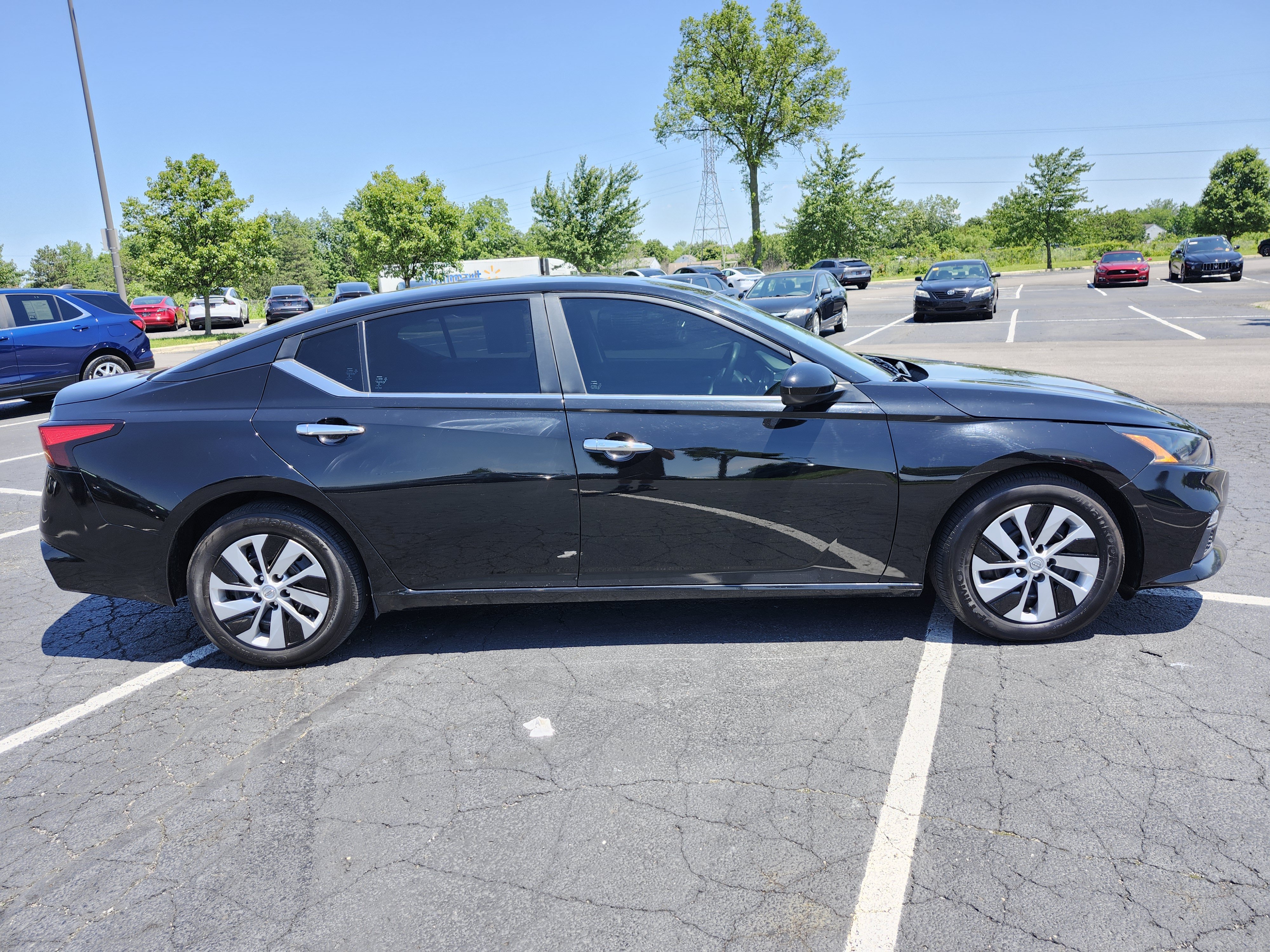 Used 2022 Nissan Altima 2.5 S FWD image 16