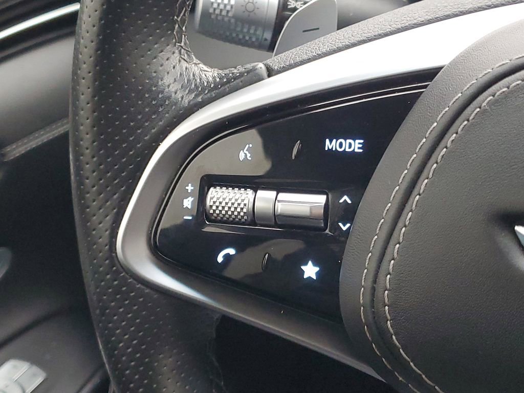 Used 2022 Genesis GV70 3.5T Sport w/ Sport Prestige Package image 17